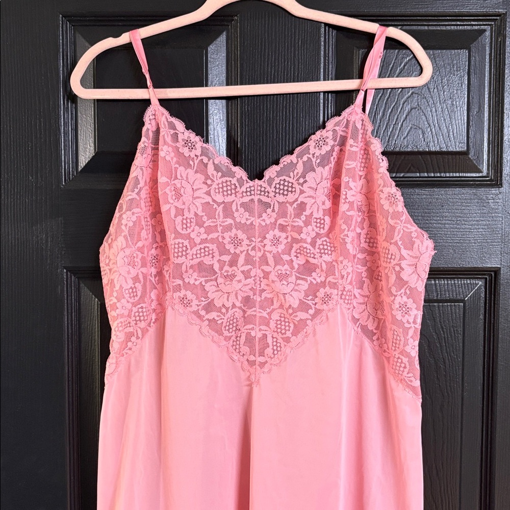 Vanity Fair vintage pink slip, large/xl size 40 lingerie